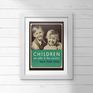 POSTER (Pack of 10): ‘Children Are Safer In The Country'. ML0131